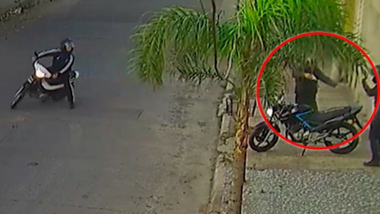 Dos motochoros le robaron la moto a un trabajador en barrio Talleres Este.