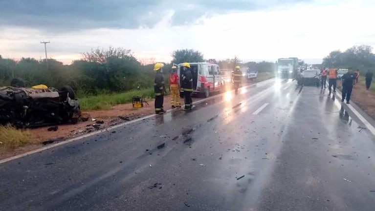 Dos muertos y cinco heridos por un choque en el norte de Córdoba