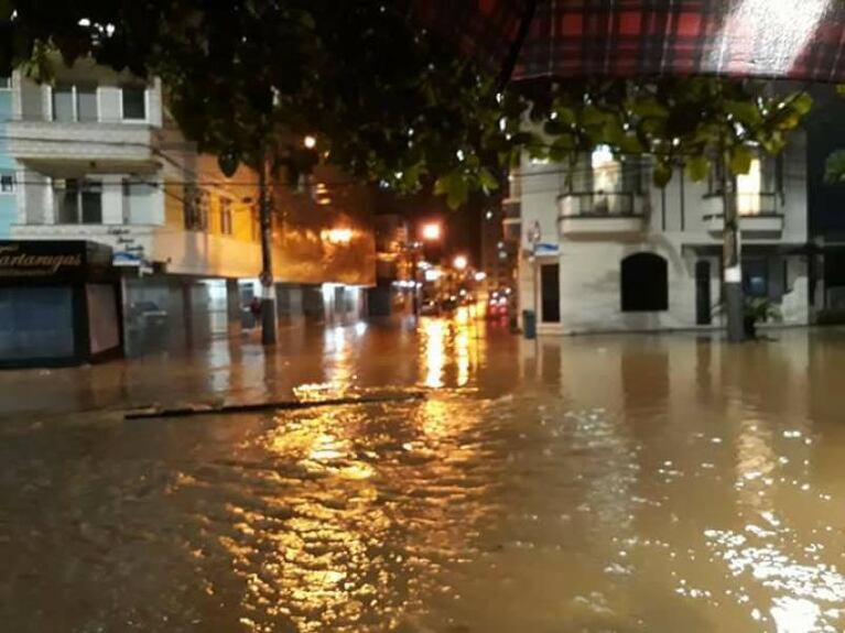 Dos muertos y un desaparecido tras el temporal en Florianópolis