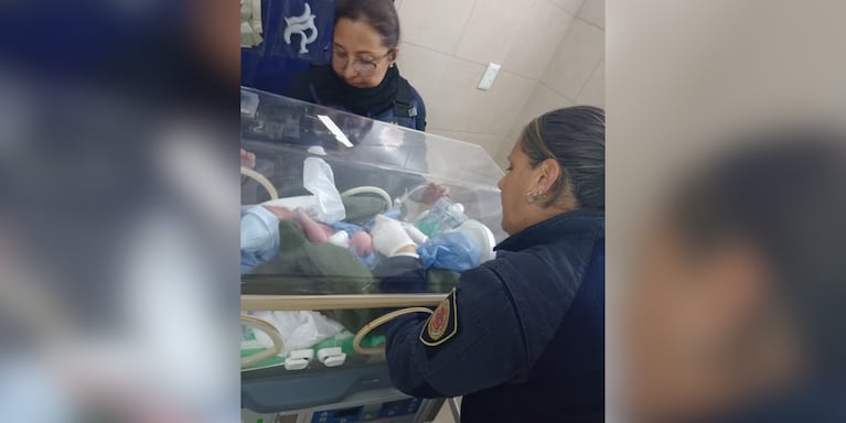 Dos policías asistieron a una mamá en un parto y salvaron la vida del bebé: el grave cuadro que tenía