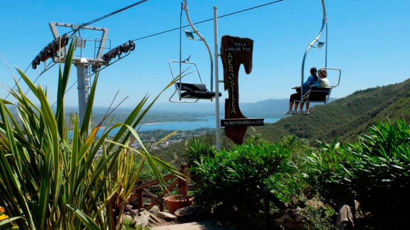 Dos turistas se llevaron un susto en el atractivo turístico. Foto: Complejo Aerosilla.