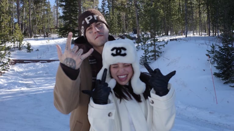 Duki y Emilia Mernes disfrutaron de la nieve y el lujo en las Montañas Rocosas.