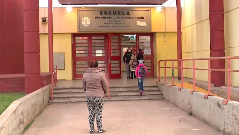 Dura realidad en la escuela presidente Juan Domingo Perón de barrio Ciudad Evita.
