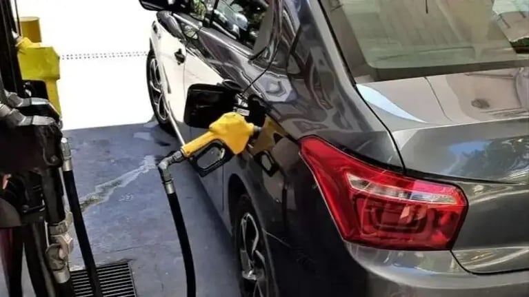 Durante mayo hay descuentos en combustible con bancos y billeteras virtuales.