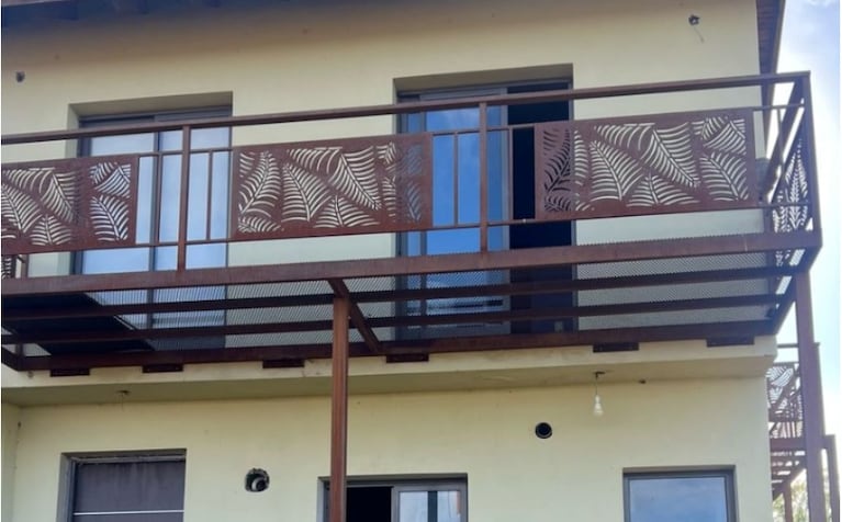 Durante un incendio rescataron a un niño de 9 años desde el balcón de una casa en Santa Rosa de Calamuchita