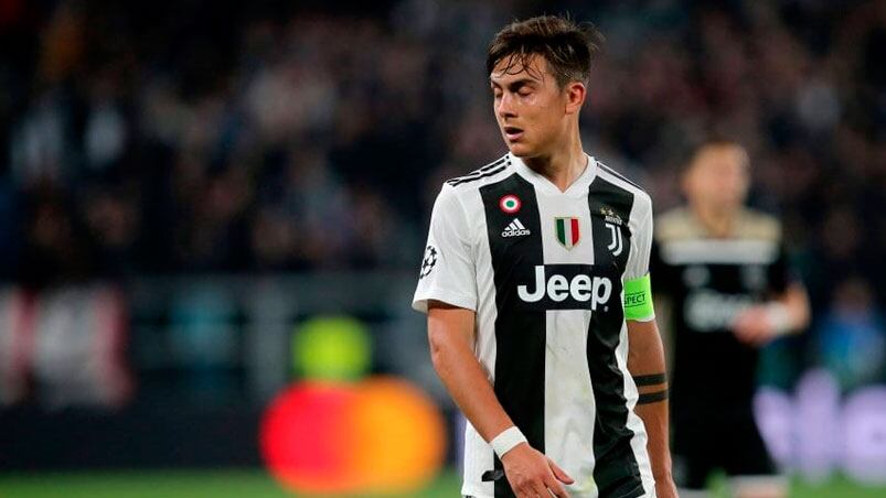 Dybala fue titular y capitán, pero fue reemplazado en el entretiempo.