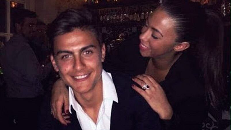 Dybala junto a Ginevra Sozzi, quien reconoció la relación con el cordobés.