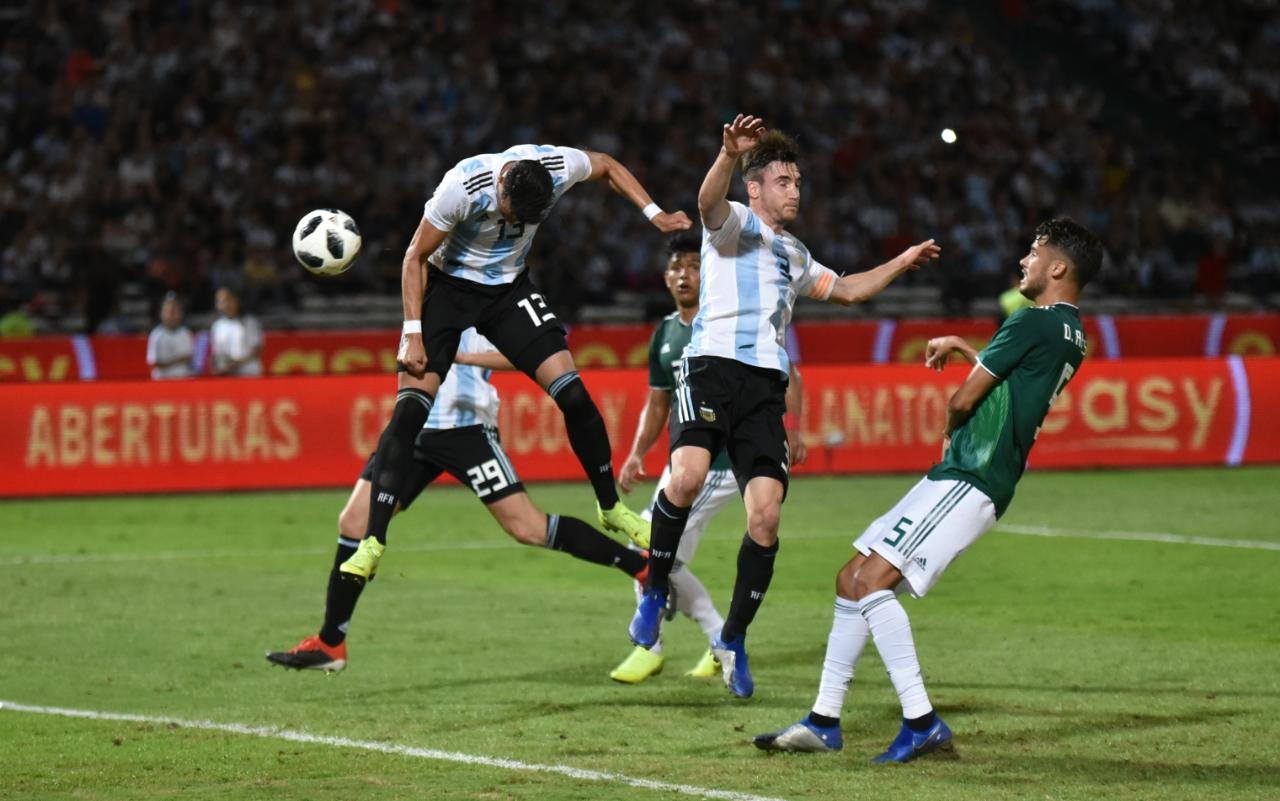 Dybala y compañía deleitaron al público en Córdoba. Foto: Lucio Casalla / ElDoce.tv