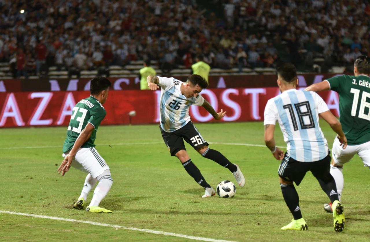 Dybala y compañía deleitaron al público en Córdoba. Foto: Lucio Casalla / ElDoce.tv