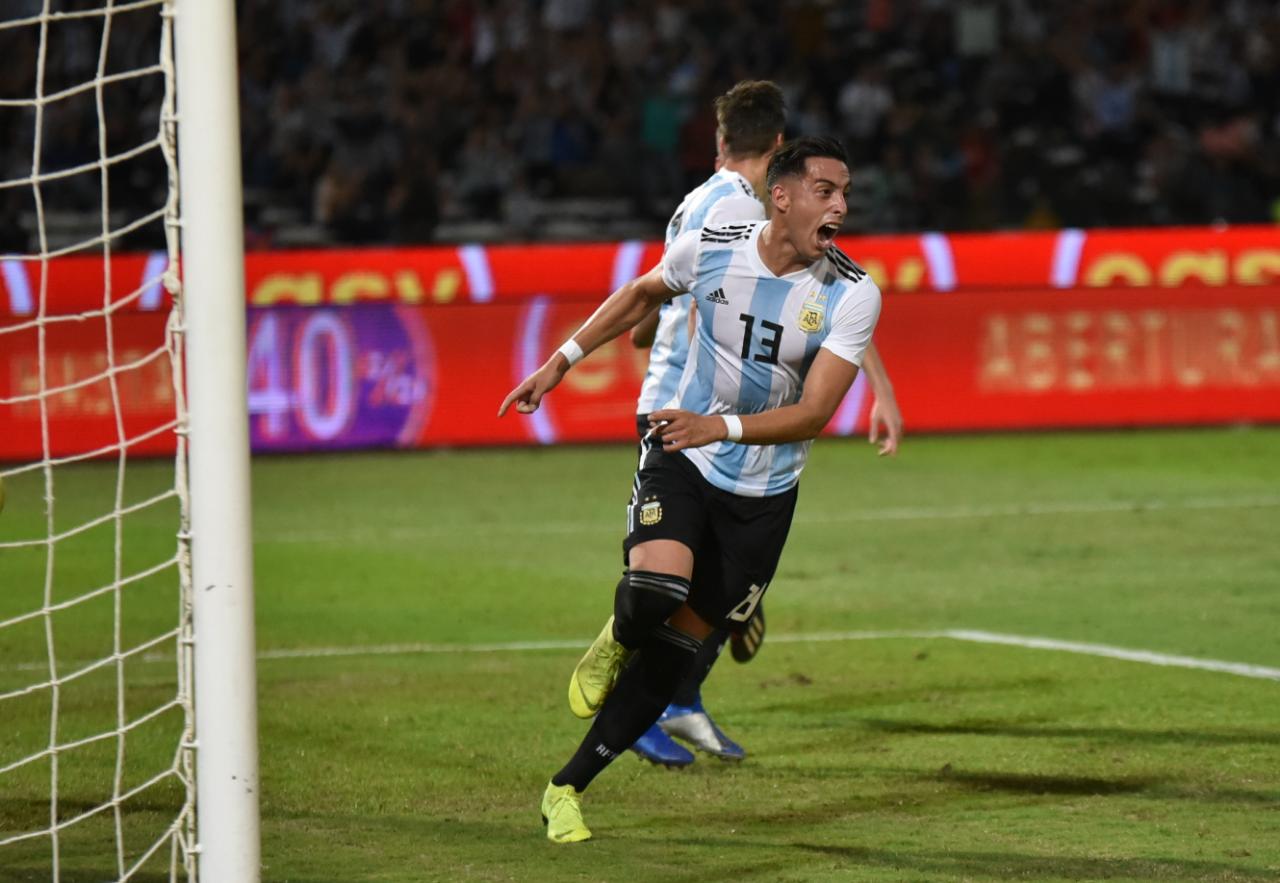 Dybala y compañía deleitaron al público en Córdoba. Foto: Lucio Casalla / ElDoce.tv
