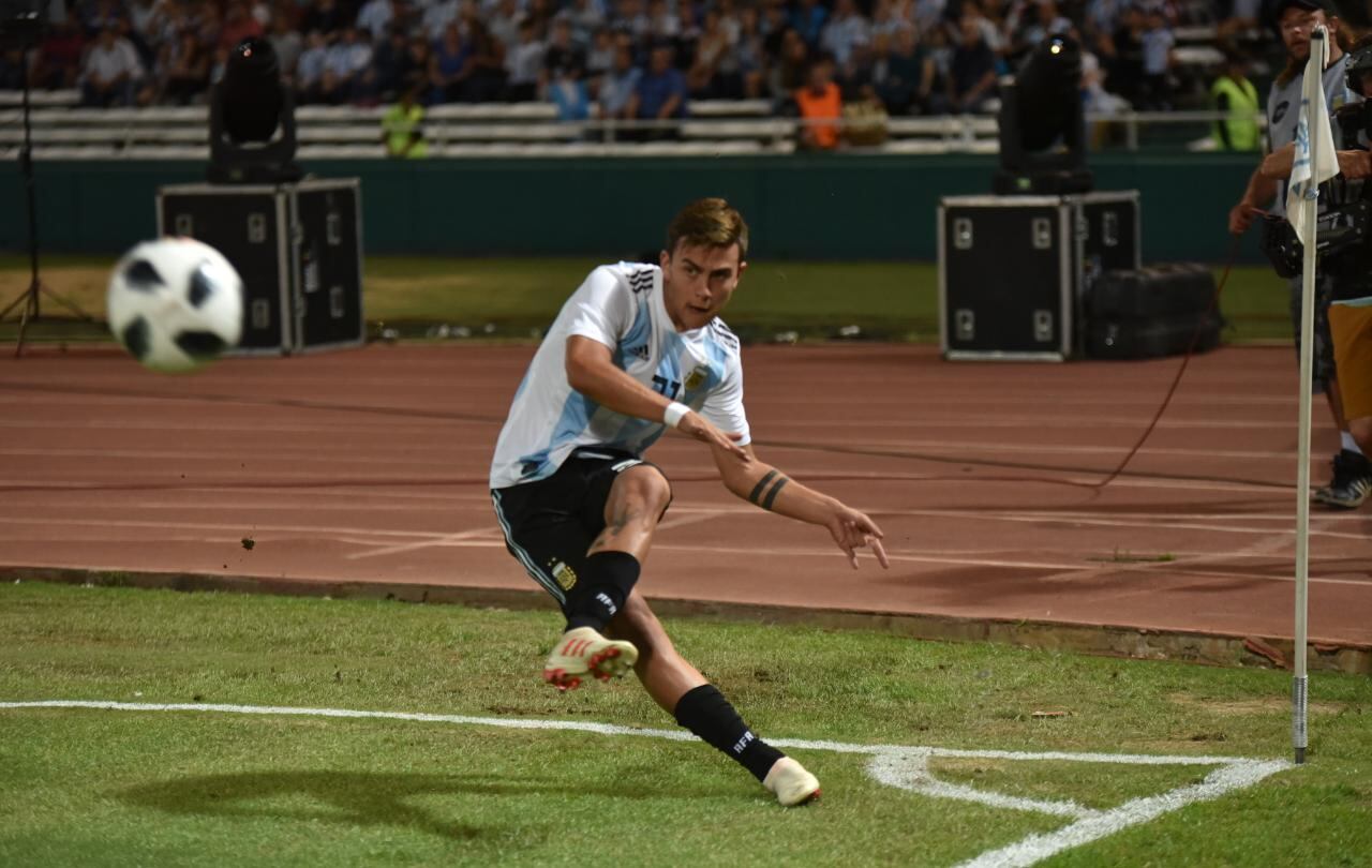 Dybala y compañía deleitaron al público en Córdoba. Foto: Lucio Casalla / ElDoce.tv