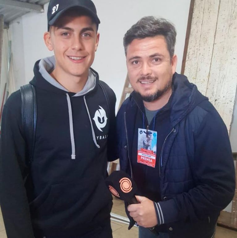 Dybala y sus amigos, solidarios en Laguna Larga