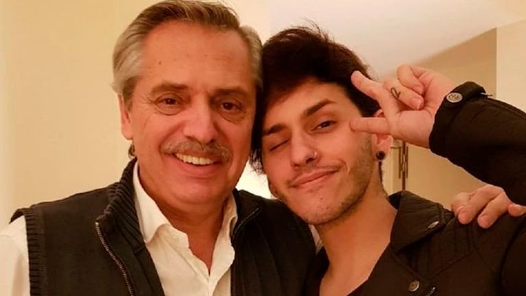 Dyhzy junto a su papá Alberto Fernández.