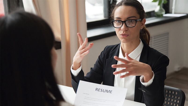 E&C GROUP combina sus cursos de Inglés General con las Jornadas de Entrevista Laboral y cuenta con más de 23 años de experiencia.