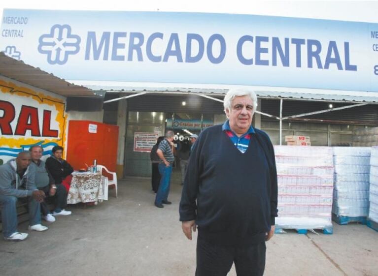 Echaron a Alberto Samid del Mercado Central