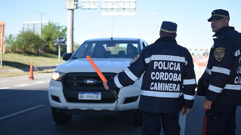 Echaron a un policía de la Caminera que inventó una multa por venganza