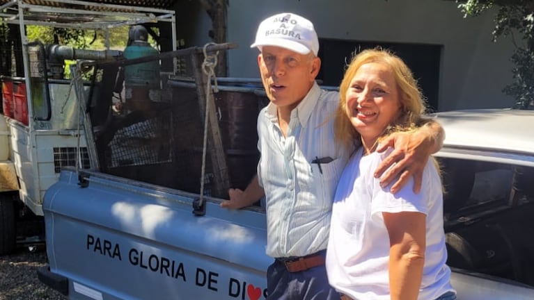 Edmundo y Fabiola viajaron por toda Argentina en un "auto a basura"
