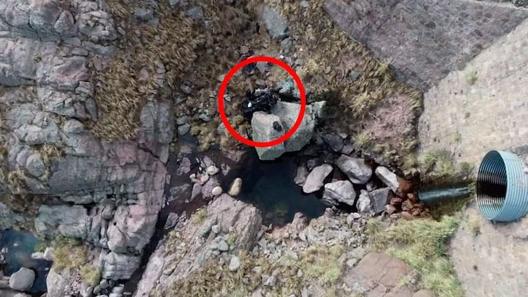 El accidente en las Altas Cumbres desde el drone: así trepó casi 100 metros para salvar a su familia