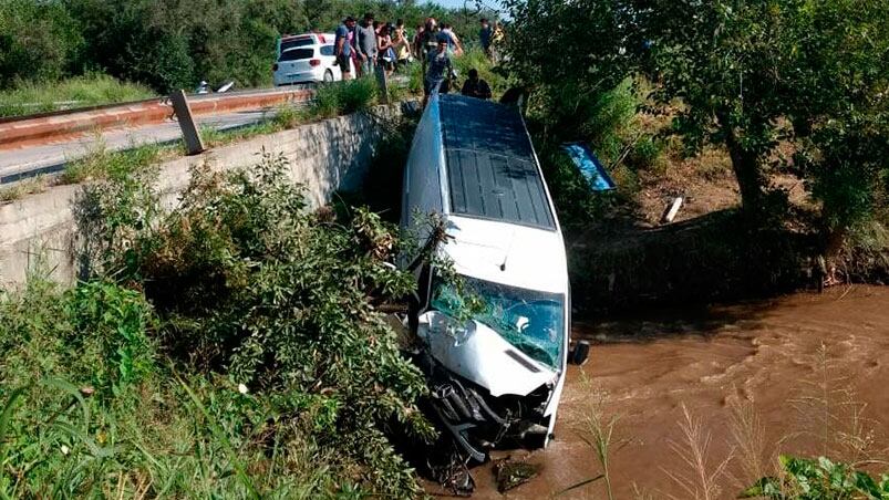 El accidente fue en la ruta 157 a la altura del Arroyo Matazambi.