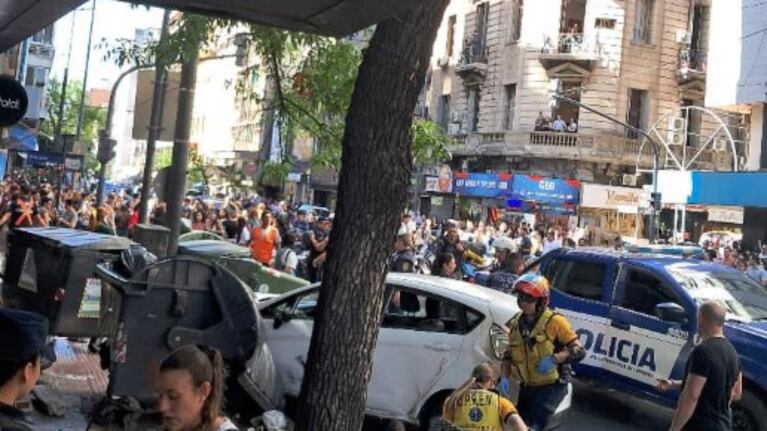 El accidente ocurrió en pleno centro de Córdoba este lunes a la siesta.