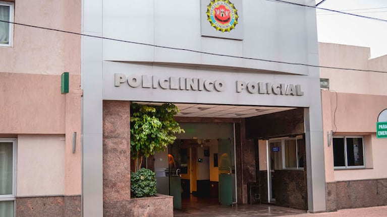 El agente sigue internado en el Policlínico Policial.