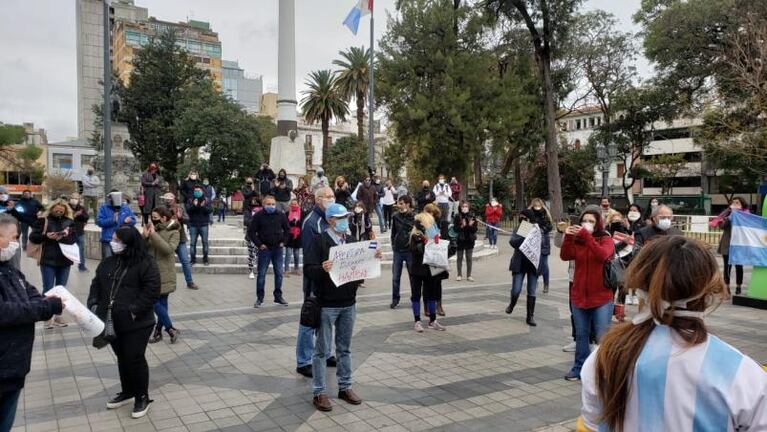 El agotamiento de la cuarentena modelo “toque de queda”