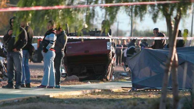 El agresor dio varios tumbos en la ruta y terminó su alocada huida.