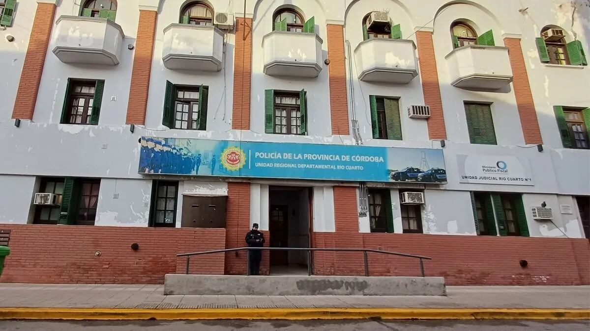 El agresor será trasladado a la cárcel local.