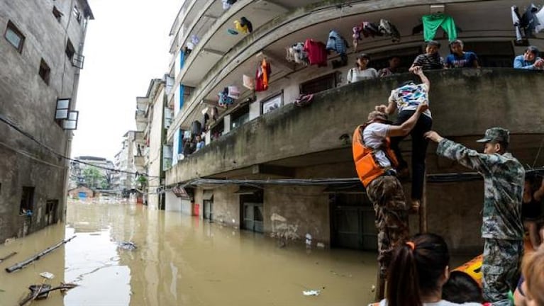 El agua derrumbó un edificio