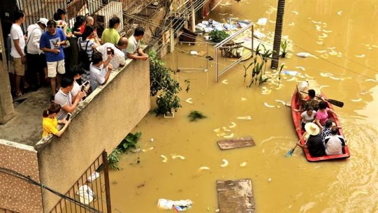 El agua derrumbó un edificio