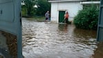 El agua inundó viviendas en Mi Valle Golf y la gente tuvo que autoevacuarse.