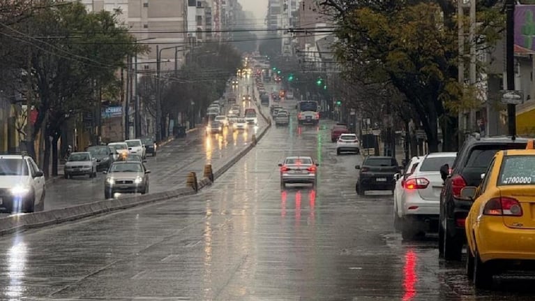 El agua trajo alivio entre tanto calor con humedad.
