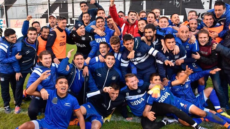 El Albiazul festejó a lo grande en Floresta.