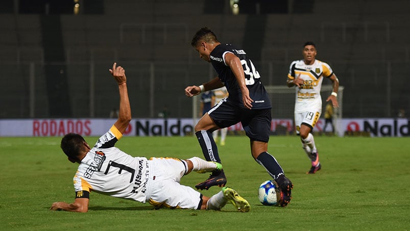 El Albiazul fue mucho más que los bahienses. Foto: Lucio Casalla / ElDoce.tv.