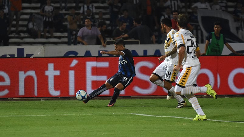 El Albiazul fue mucho más que los bahienses. Foto: Lucio Casalla / ElDoce.tv.