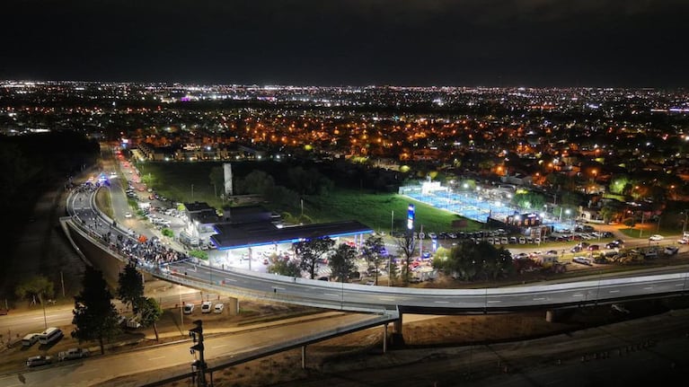 El altonivel fue inaugurado en la noche del miércoles.