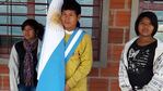 El alumno abanderado descalzo de la escuela 948 de Misiones.