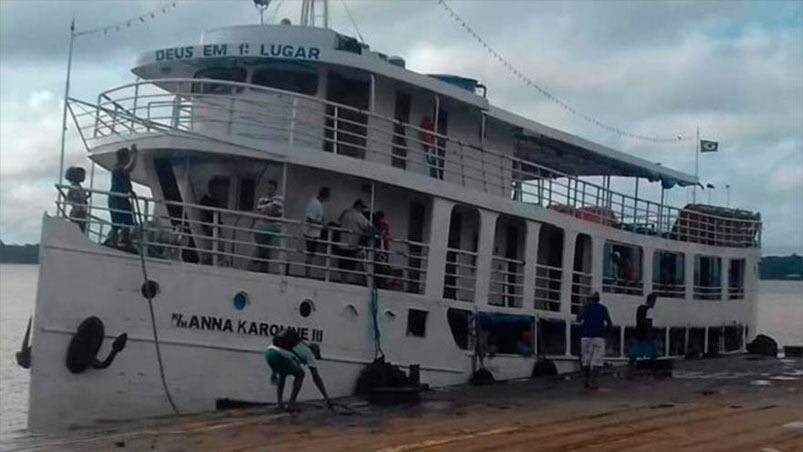 El Anna Karoline III naufragó en el río Jarí en Brasil. 