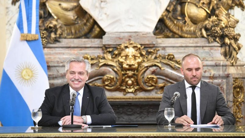 El anunció del presidente y el ministro de Economía en Casa Rosada. 