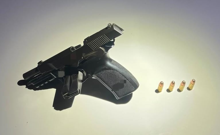 El arma de fuego secuestrado en la casa de barrio Juan Pablo II.