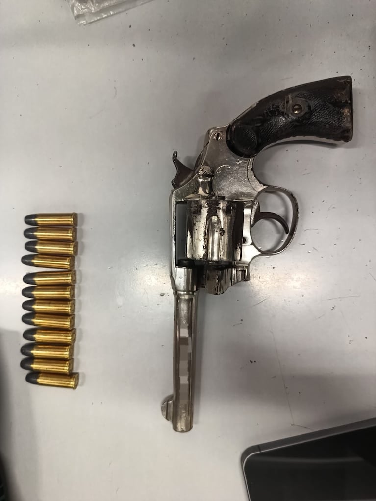 El arma encontrada y secuestrada por la Policía.