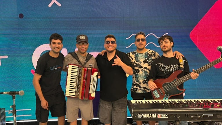 El artista brindó un acústico en Cuarteteando en la previa a su baile "Criminal".