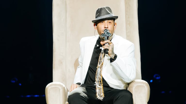 El artista deslumbró en el Movistar Arena, donde repasó toda su historia.