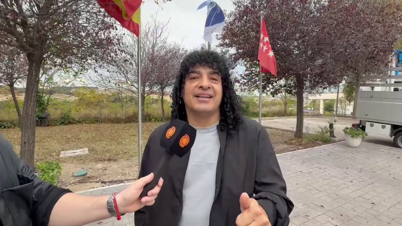 El artista palpita su presentación con Cachumba en España.