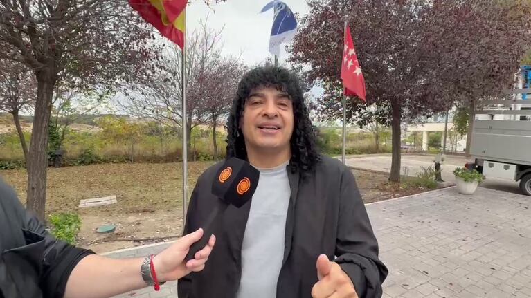 El artista palpita su presentación con Cachumba en España.