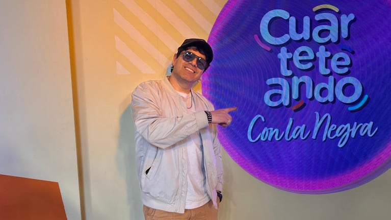 El artista pasó por el streaming y contó una anécdota con La Pepa Brizuela.