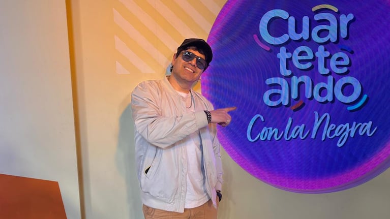 El artista pasó por el streaming y contó una anécdota con La Pepa Brizuela.