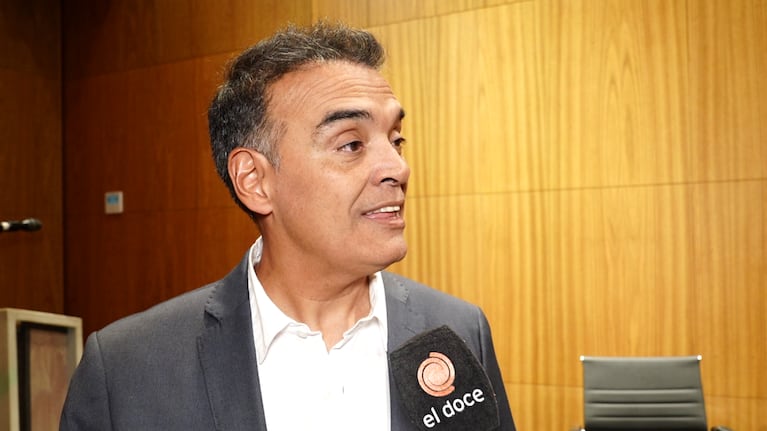 El artista presentó su primer libro en el Concejo Deliberante y dialogó con Cuarteteando sobre su espiritualidad.