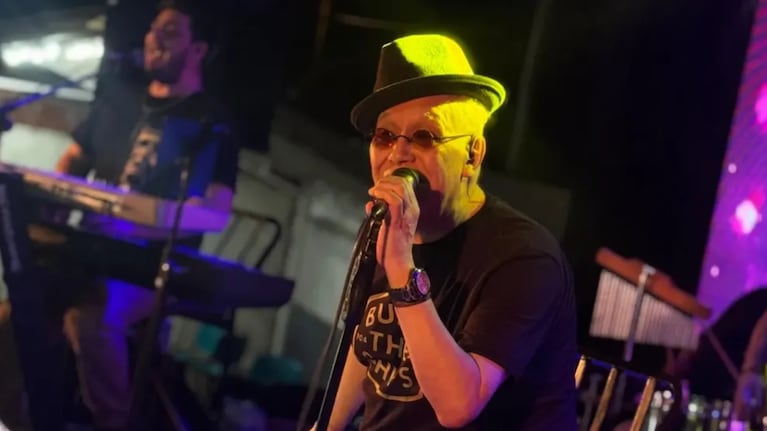 El artista se prepara para presentarse el 14 de marzo en el Estadio del Centro.