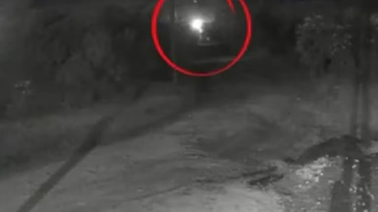 El asesino arrastró el cadáver en plena madrugada.